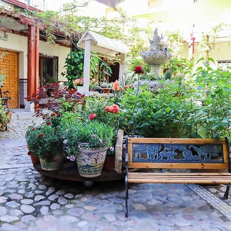Hostal Castilla Aranjuez Exterior photo