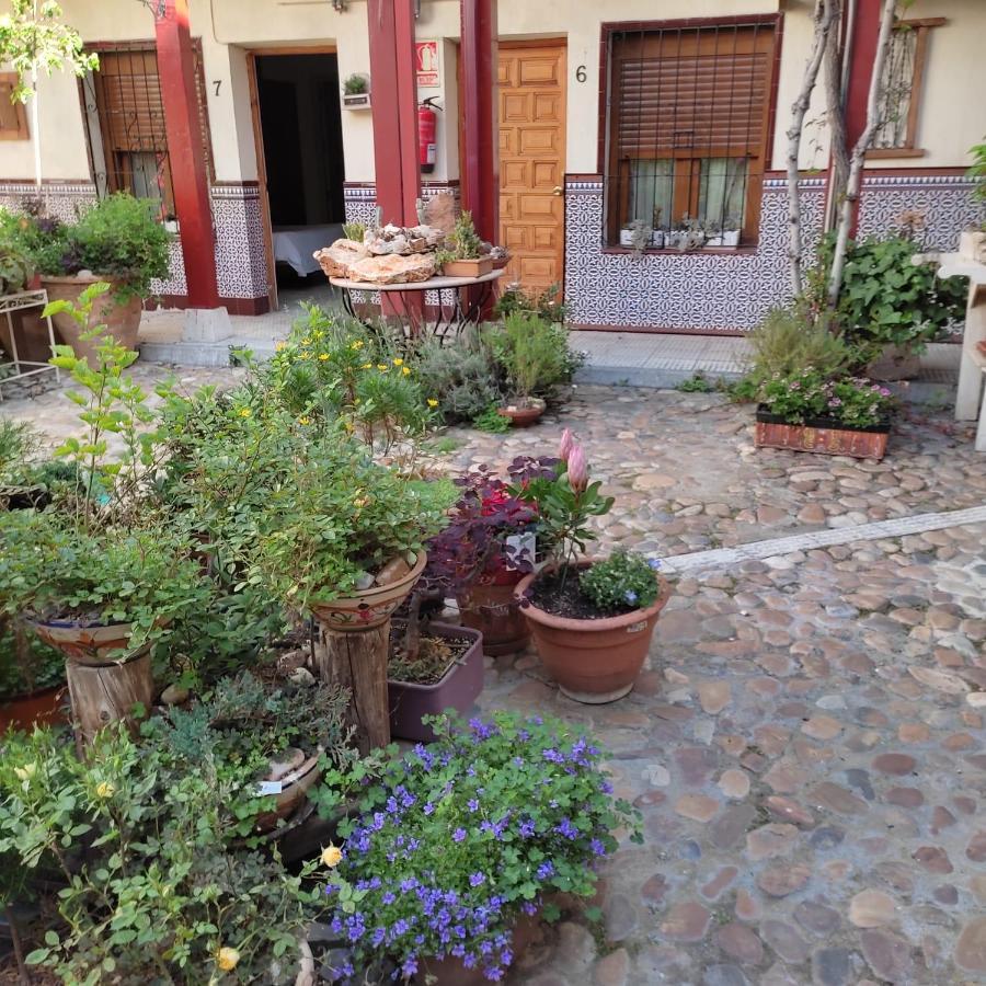 Hostal Castilla Aranjuez Exterior photo